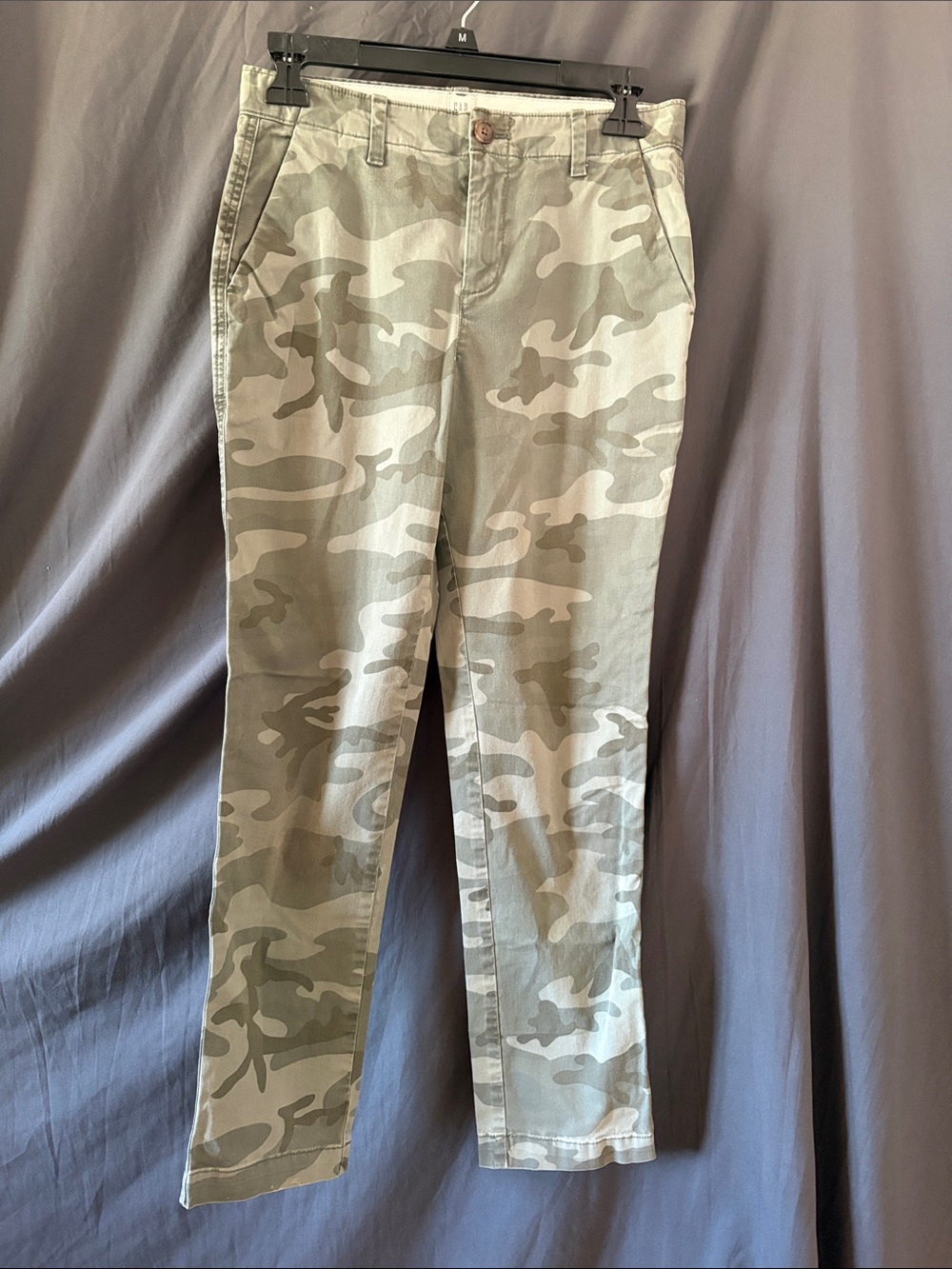 GAP Women’s Beige & Olive Camo Skinny Jeans